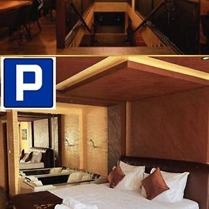 Restaurant & Apartments & Rooms Avenia